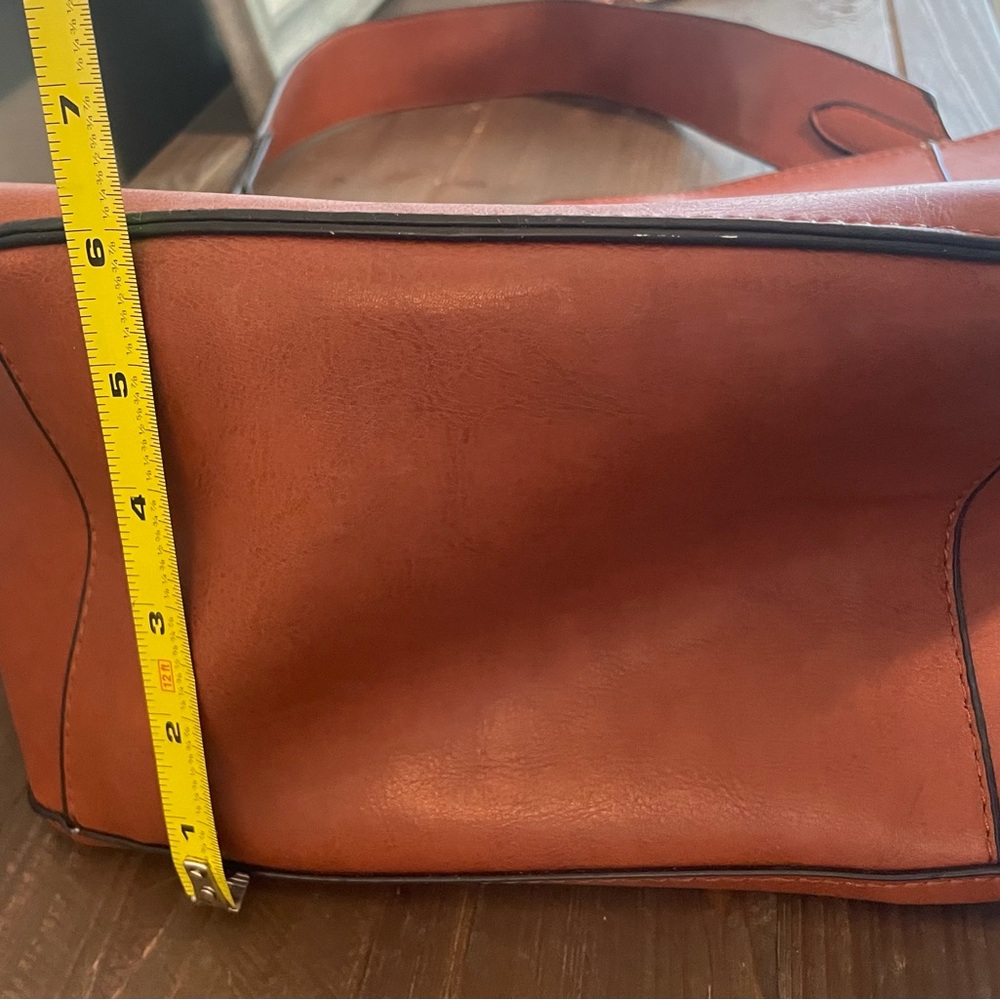 Handbag & Wallet - Picture 14 of 14